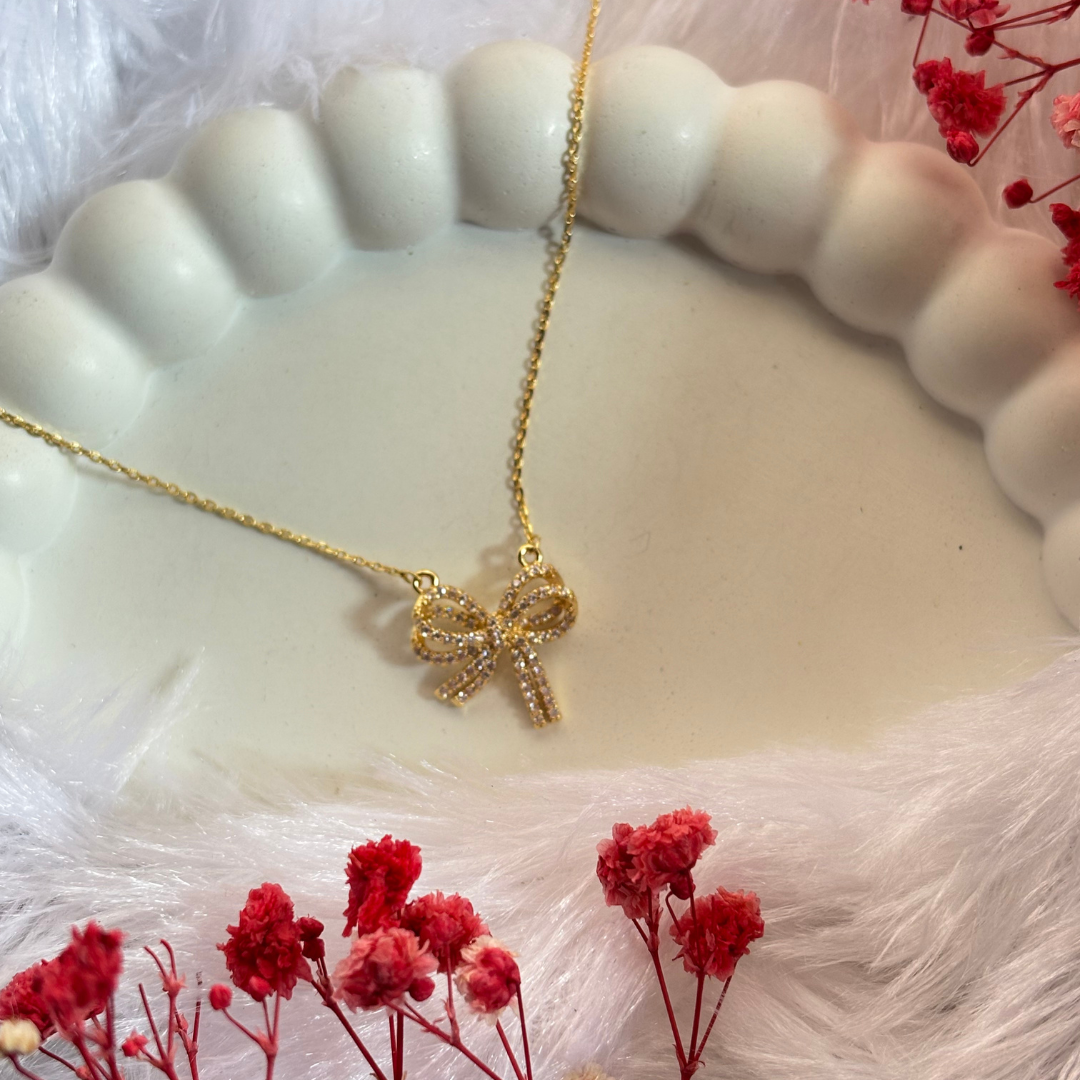 Dainty Glitter Bowtie Necklace
