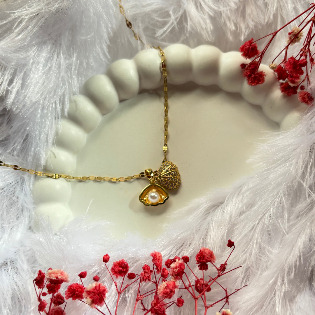 Oyster Treasure Bliss Necklace