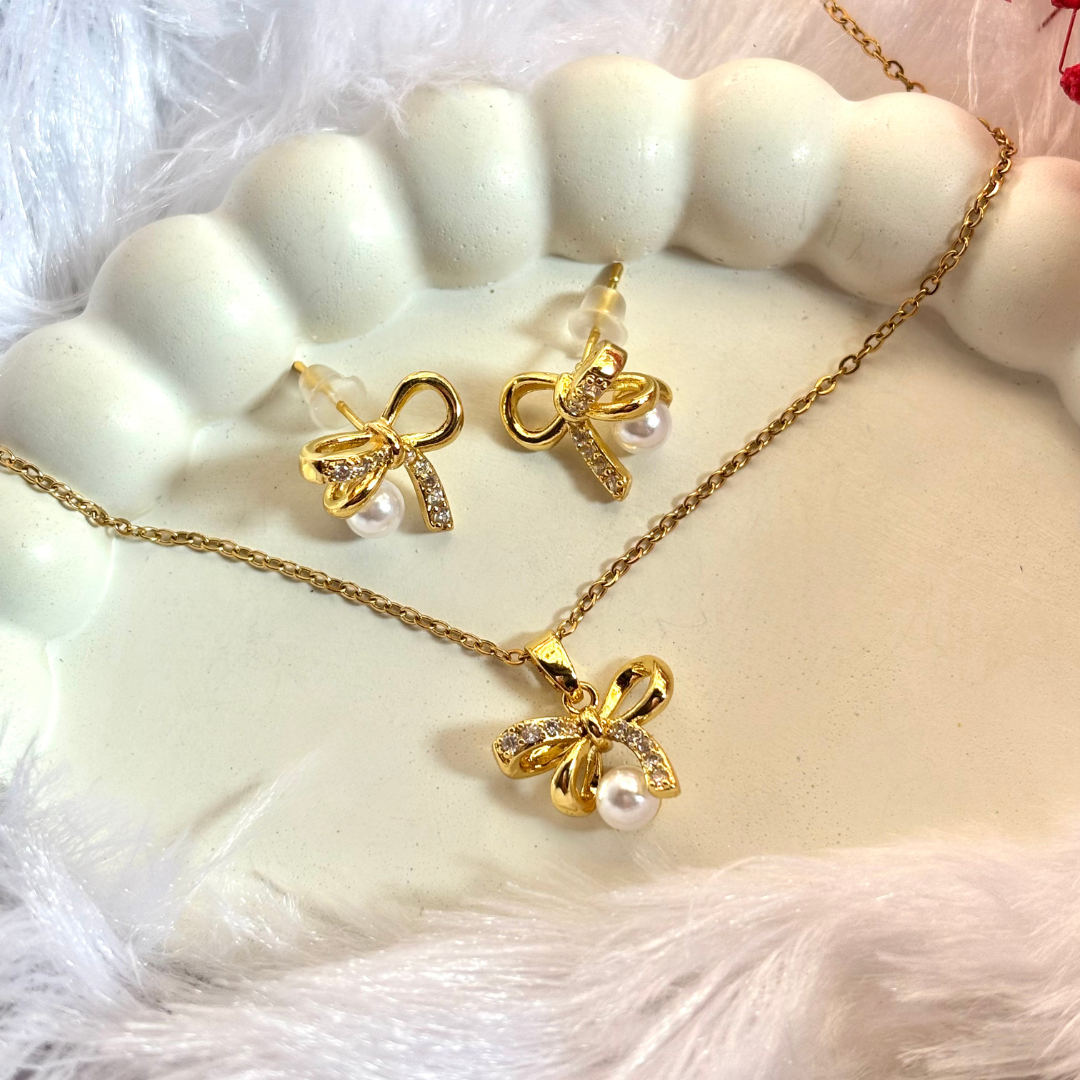 Pearl Bow Charm Set