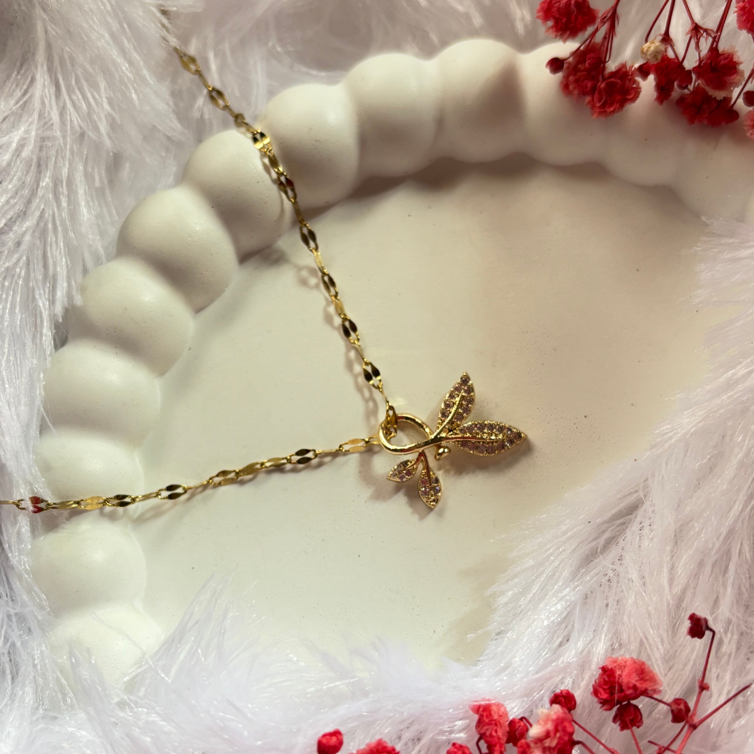 Golden Vine Shine Necklace