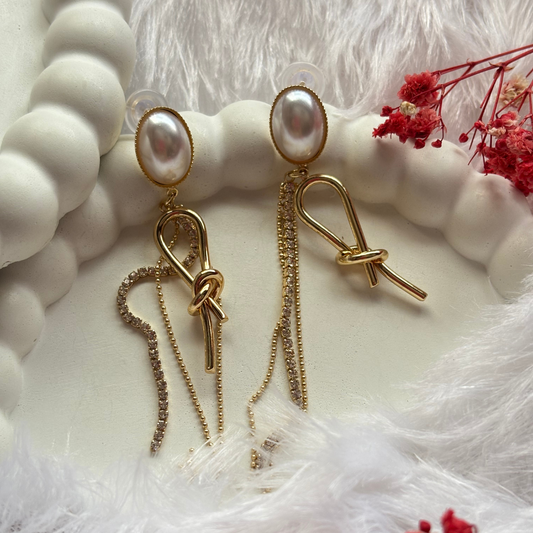 Knotted Pearl Drops Earring