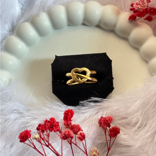 Twisted Heartbeat Ring